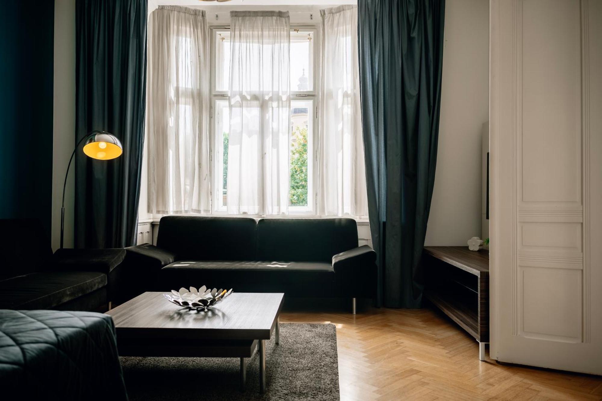 Heritage Haven Charming 3br Center Prag