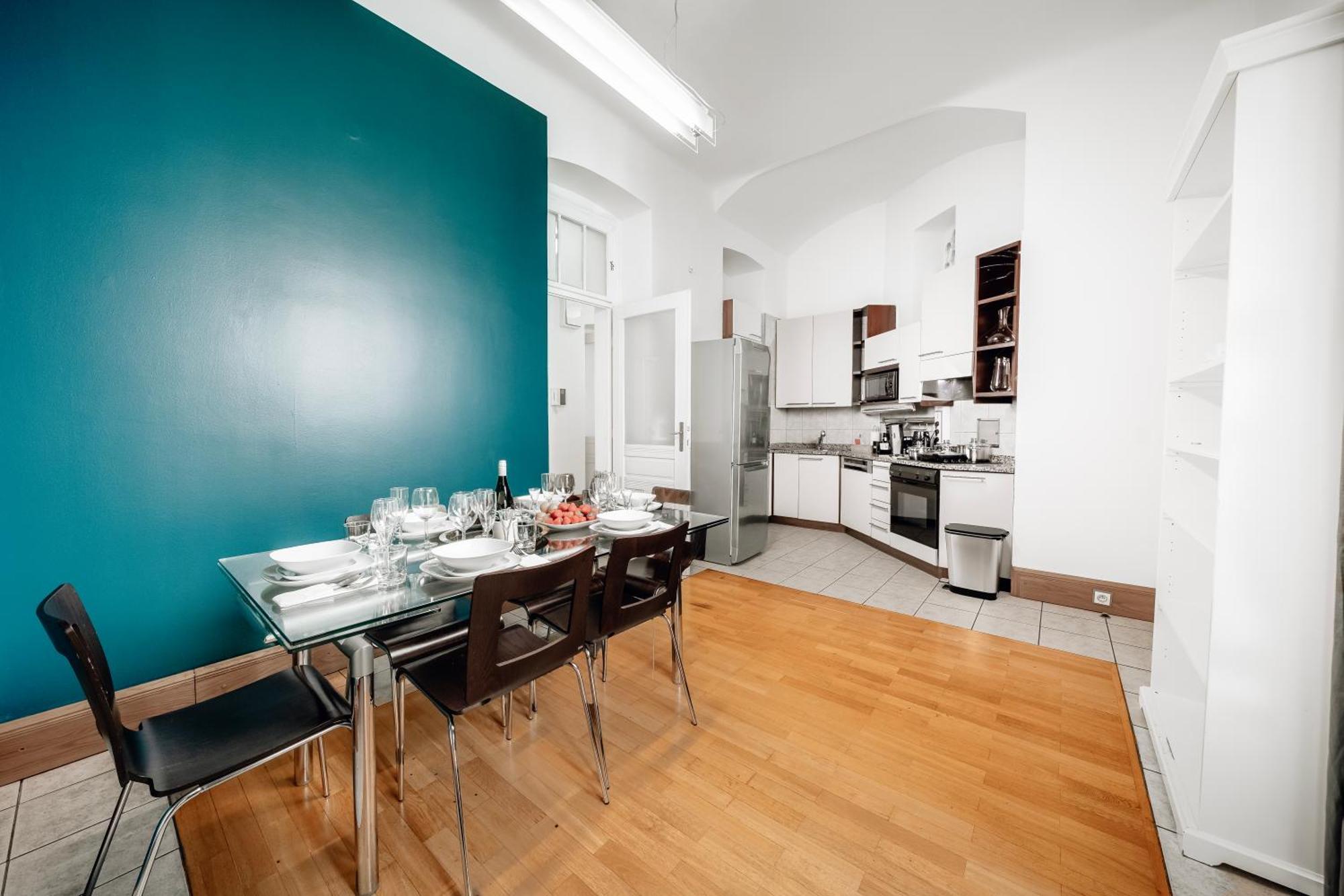 Heritage Haven Charming 3br Center Apartment Prag